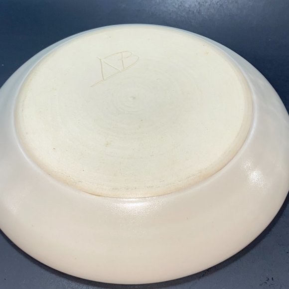 Vintage Pottery Round Plate Bowl Cream with Hand Painted Pink Flowers - Picture 4 of 4